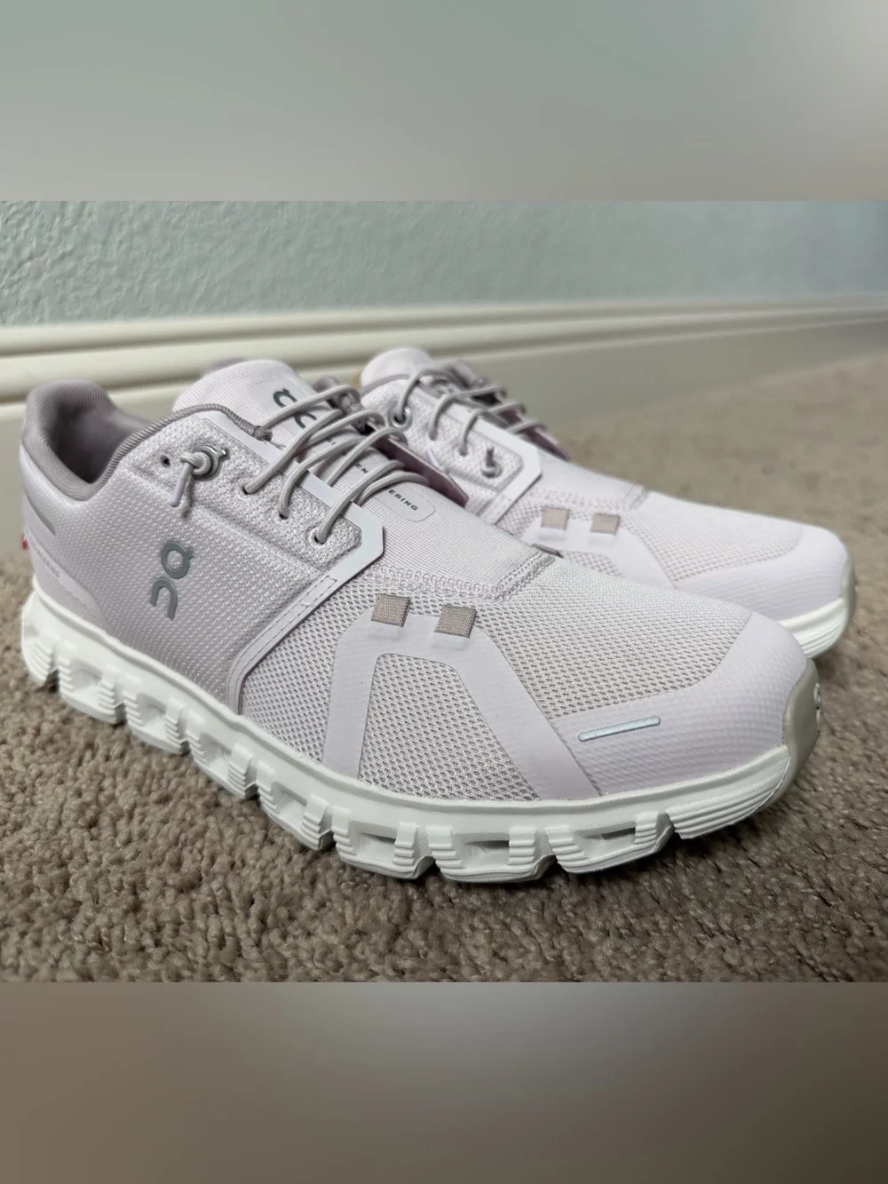On Running Cloud 6 Orchid/Fade